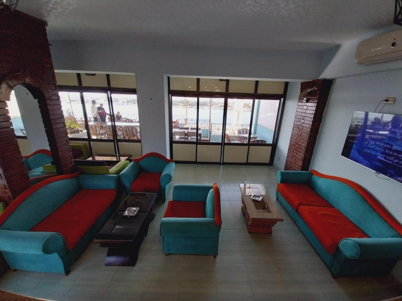 Merry Land Hotel & Roof Top Nile Restaurant Λούξορ Εξωτερικό φωτογραφία