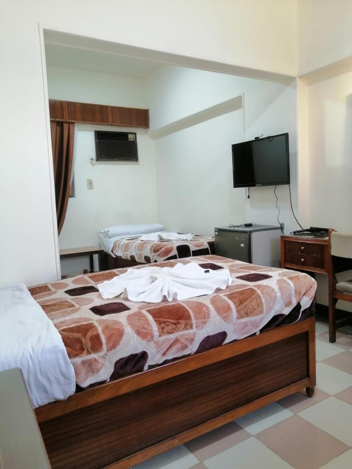Merry Land Hotel & Roof Top Nile Restaurant Λούξορ Εξωτερικό φωτογραφία