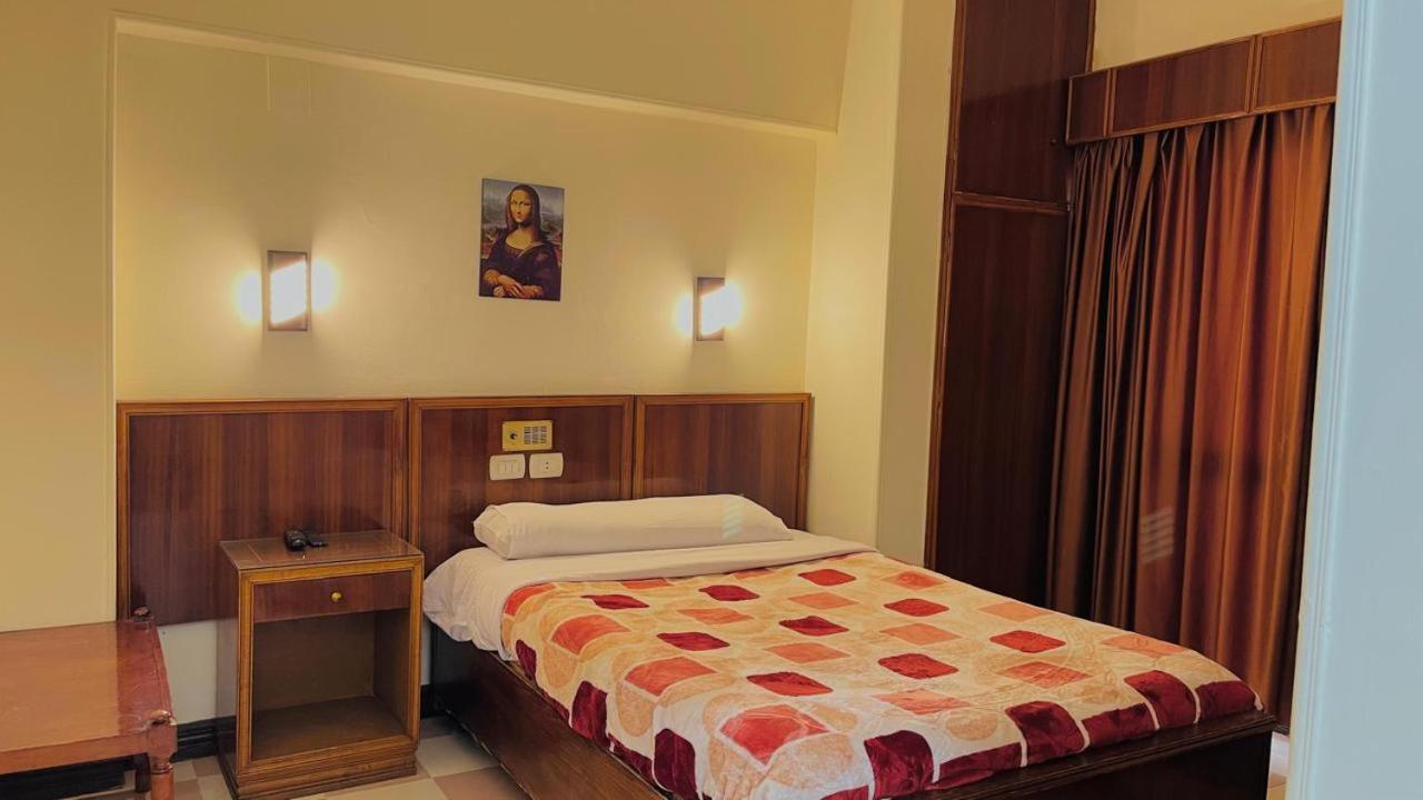 Merry Land Hotel & Roof Top Nile Restaurant Λούξορ Εξωτερικό φωτογραφία