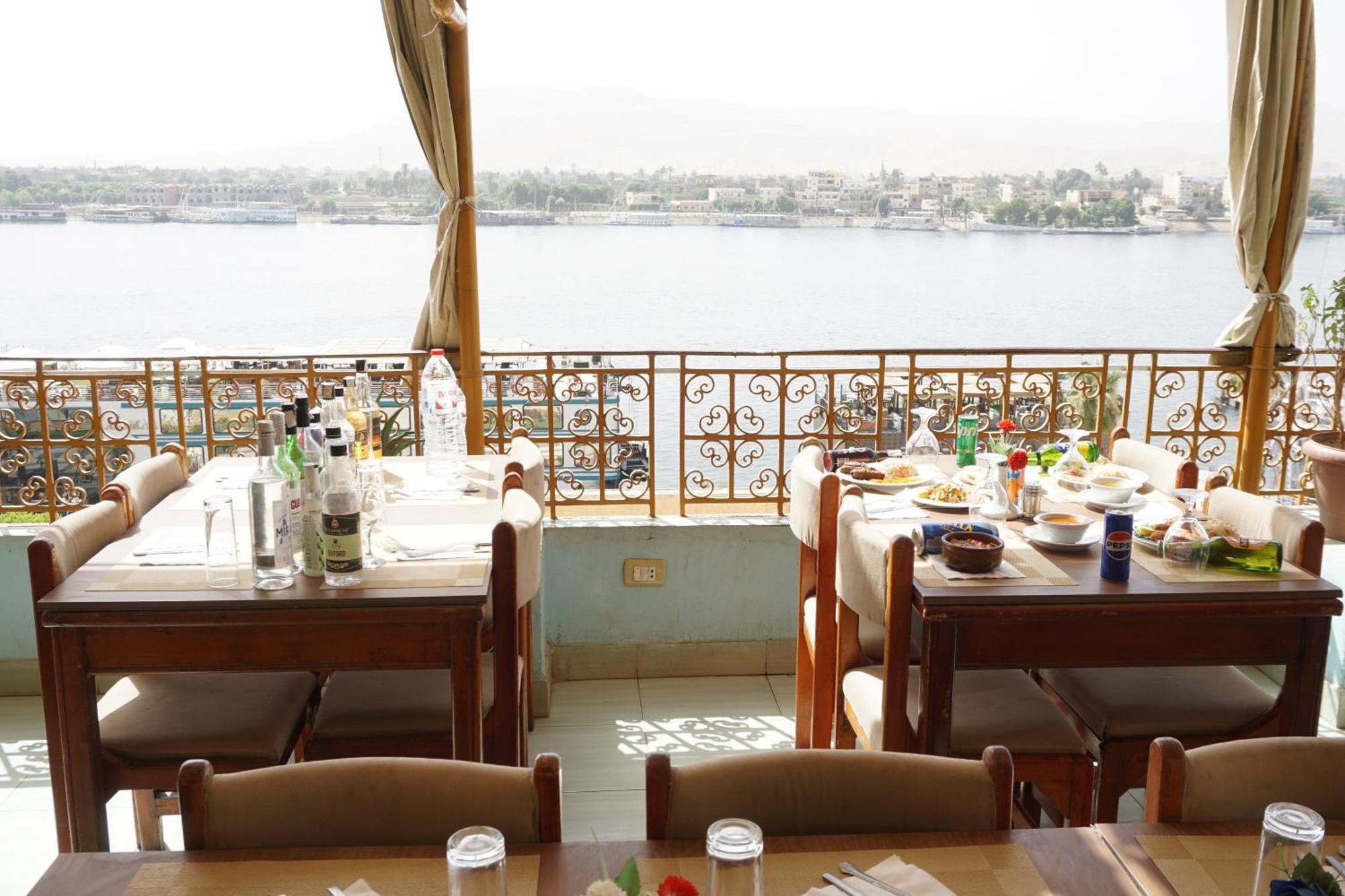 Merry Land Hotel & Roof Top Nile Restaurant Λούξορ Εξωτερικό φωτογραφία