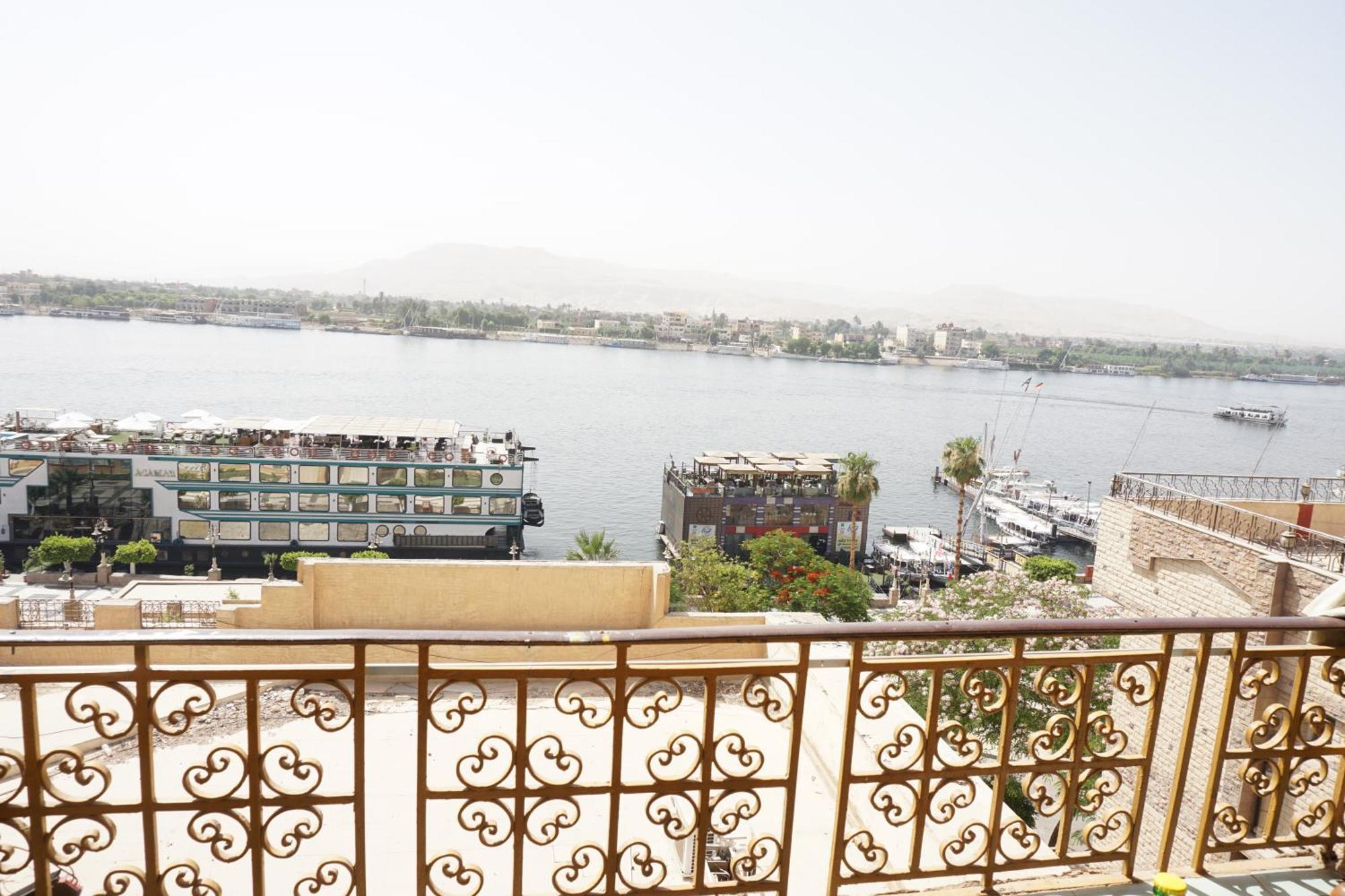 Merry Land Hotel & Roof Top Nile Restaurant Λούξορ Εξωτερικό φωτογραφία