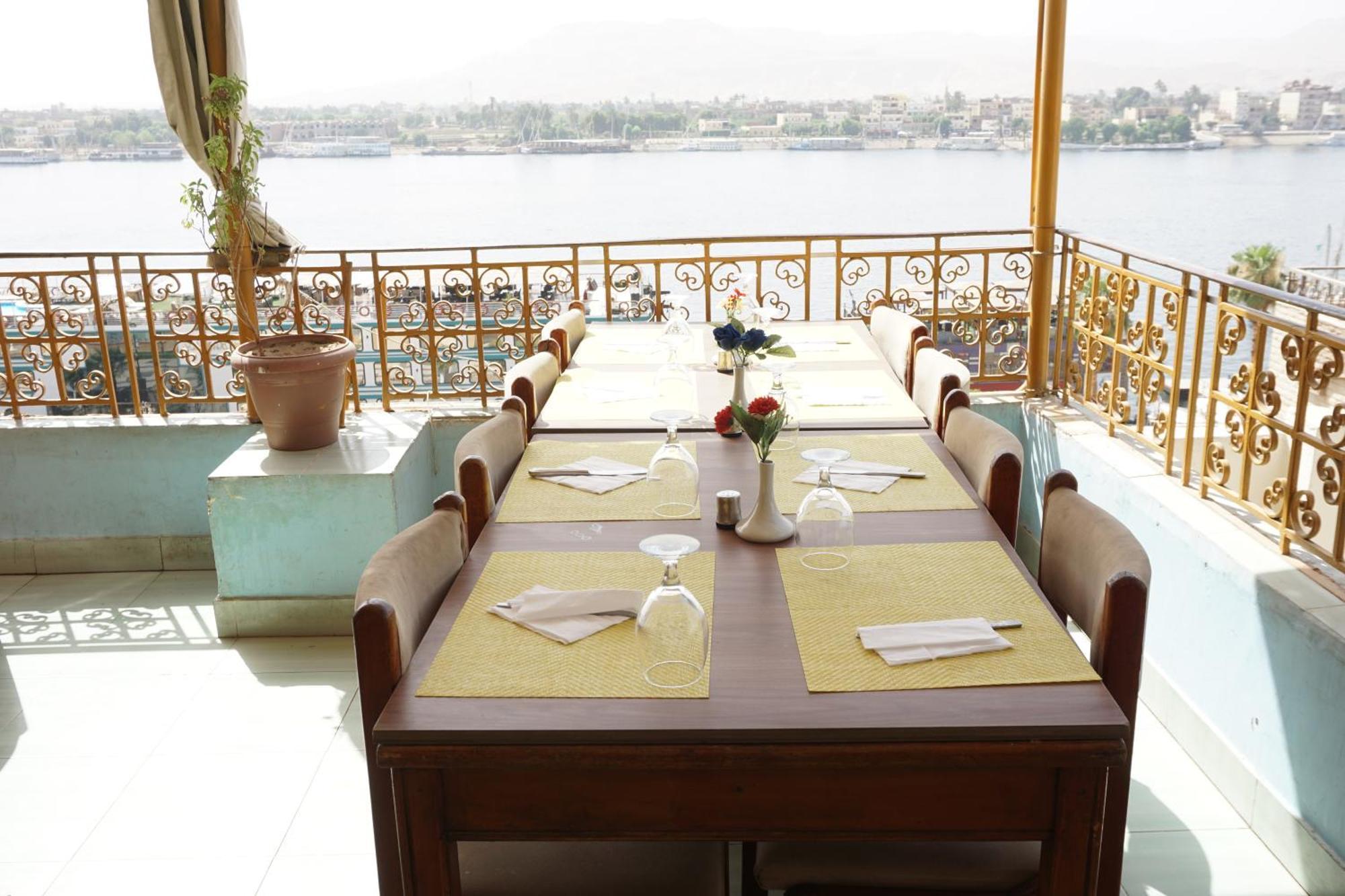 Merry Land Hotel & Roof Top Nile Restaurant Λούξορ Εξωτερικό φωτογραφία