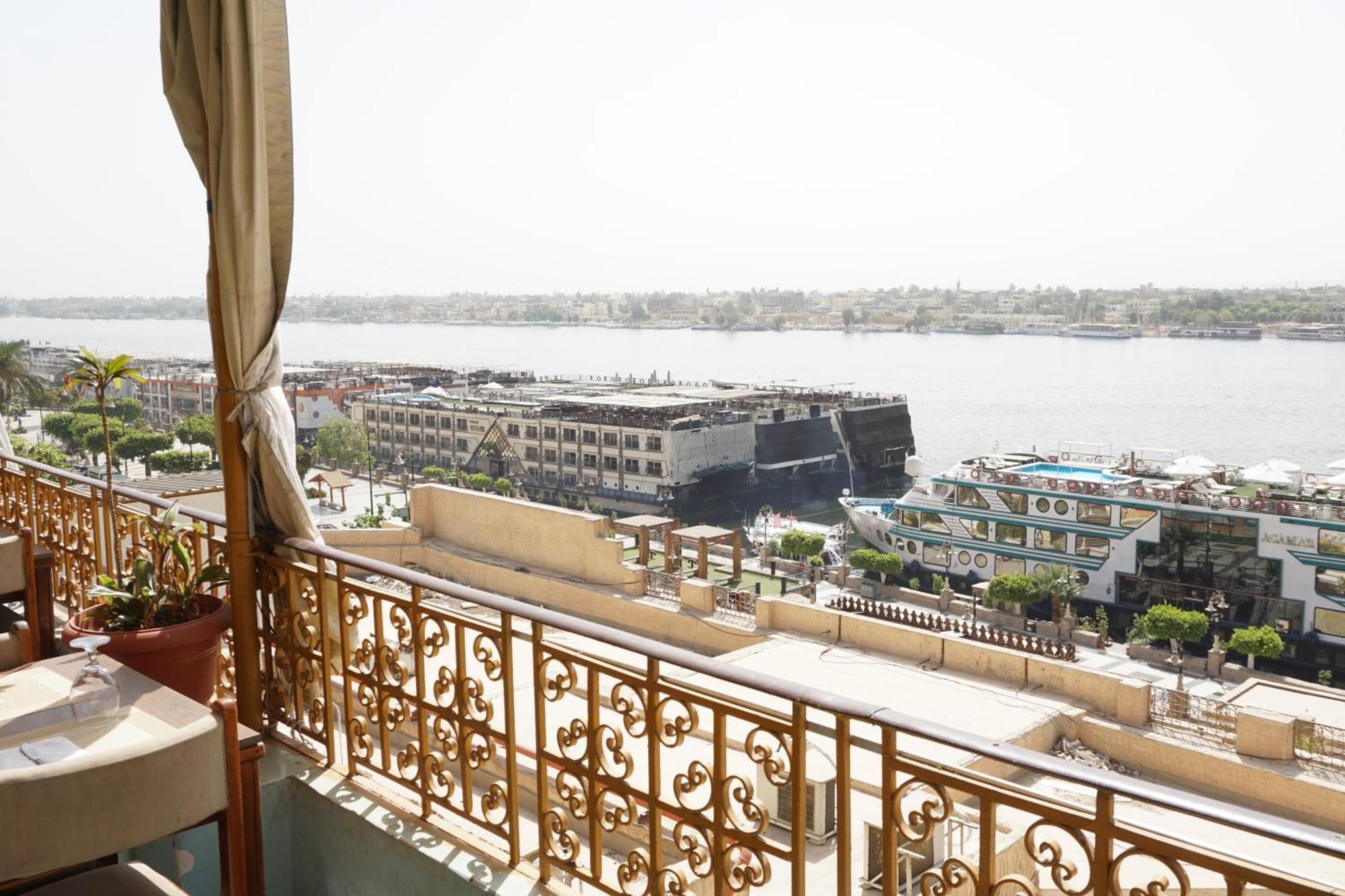 Merry Land Hotel & Roof Top Nile Restaurant Λούξορ Εξωτερικό φωτογραφία