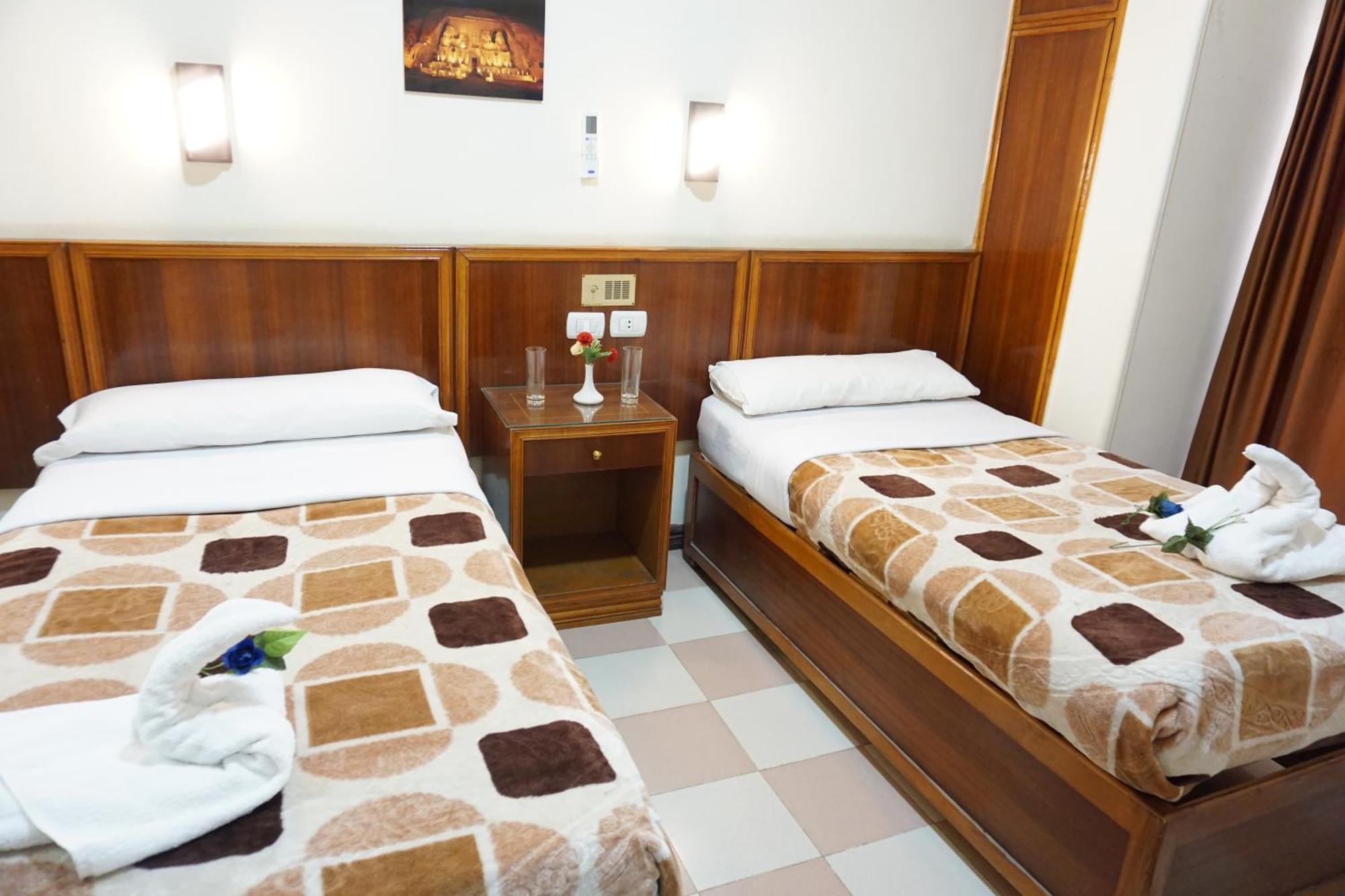Merry Land Hotel & Roof Top Nile Restaurant Λούξορ Εξωτερικό φωτογραφία